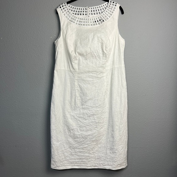 Jessica Howard Dresses & Skirts - Jessica Howard White Sleeveless Dress‎ Cutout Neckline Sheath Career Party 14